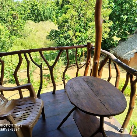 Sigiriya Rock Gate Tree House Hotel Buitenkant foto