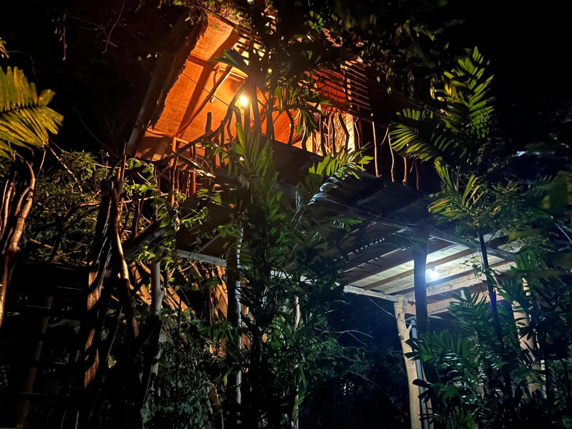 Sigiriya Rock Gate Tree House Hotel Buitenkant foto